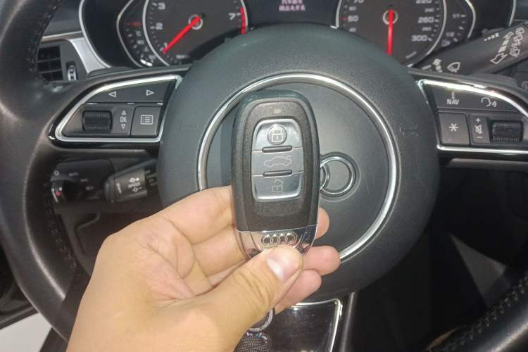 Used Audi A6 2017 Avant 40 TFSI Sport Edition Vehicle Key