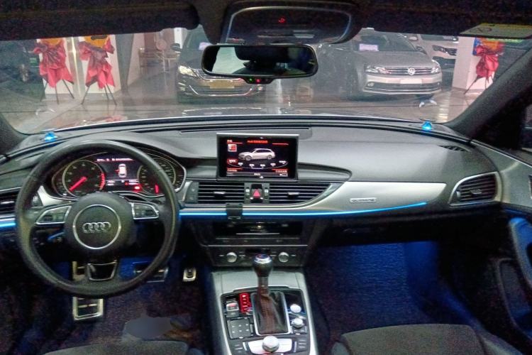 Used Audi A6 2017 Avant 40 TFSI Sport Edition Center Console