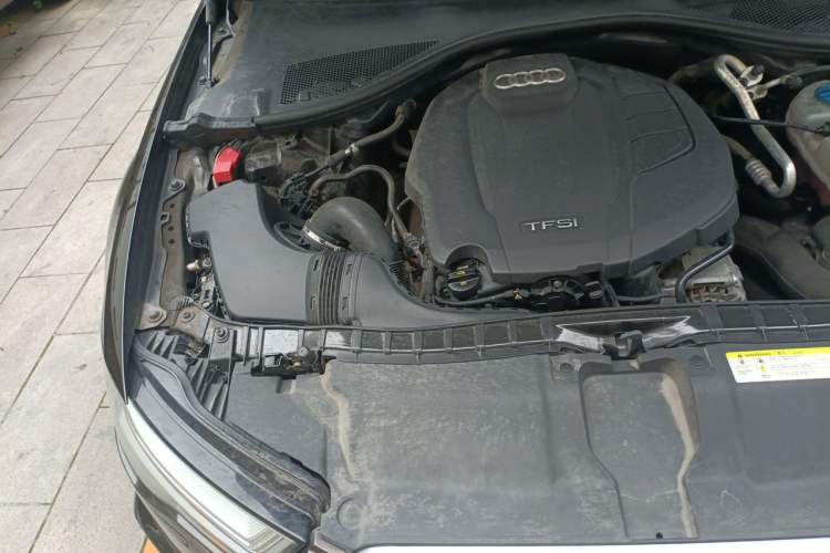 Used Audi A6 2017 Avant 40 TFSI Sport Edition Engine Bay Right
