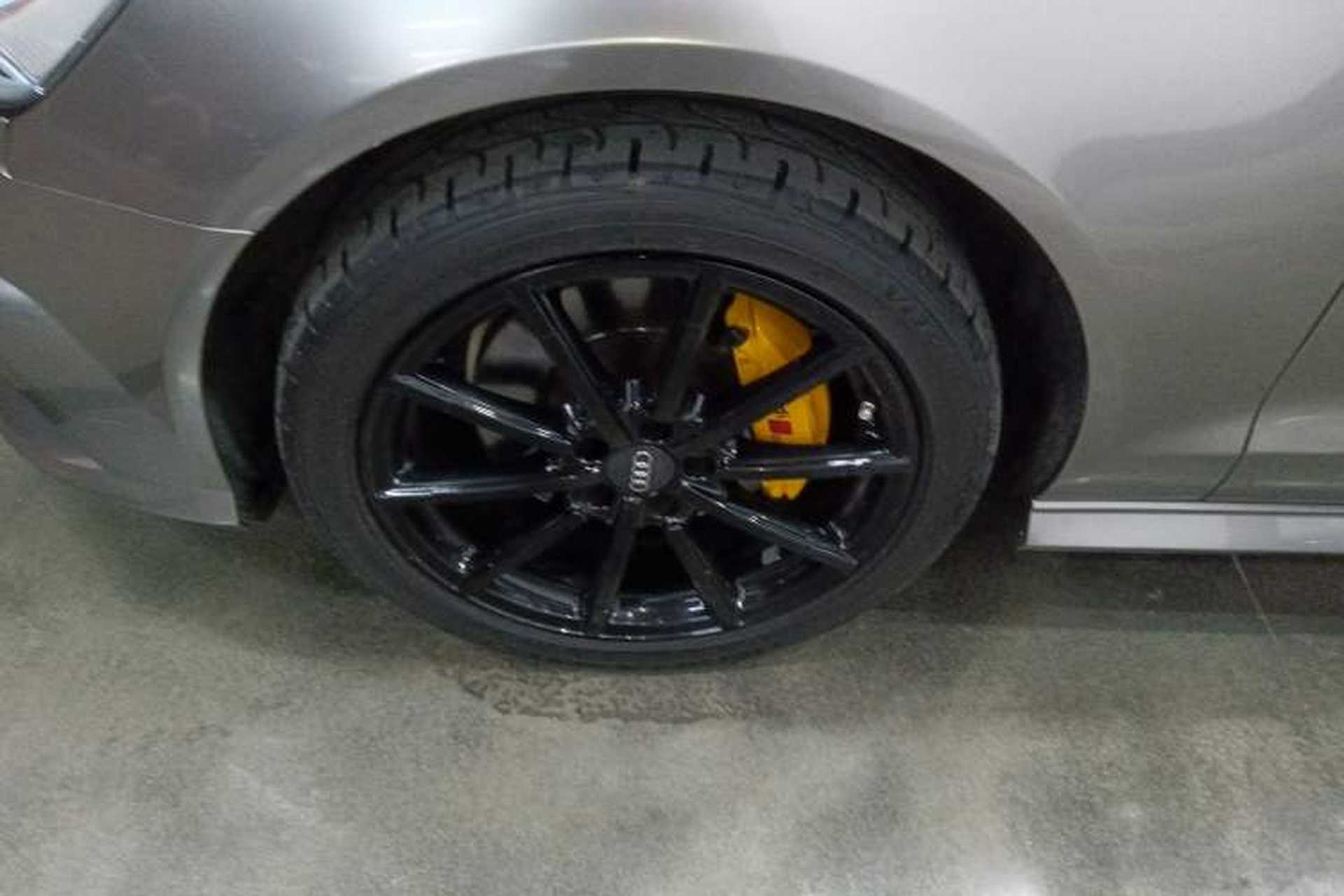 Used Audi A6 2017 Avant 40 TFSI Sport Edition Left Front Wheel Hub