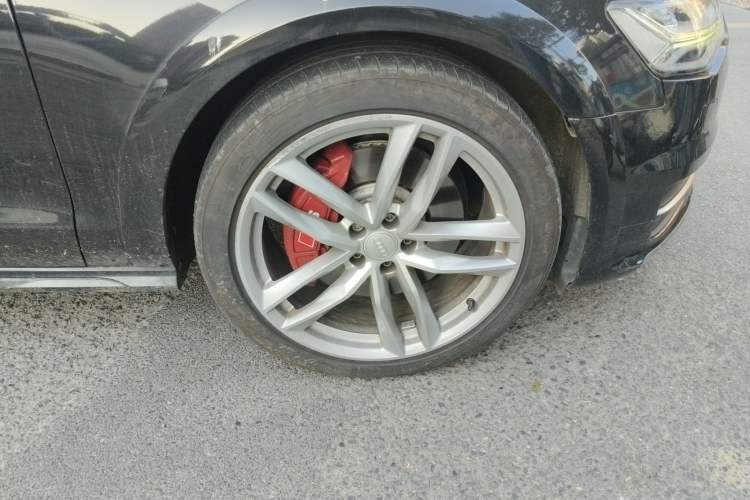 Used Audi A6 2017 3.0T allroad quattro Right Front Wheel Hub