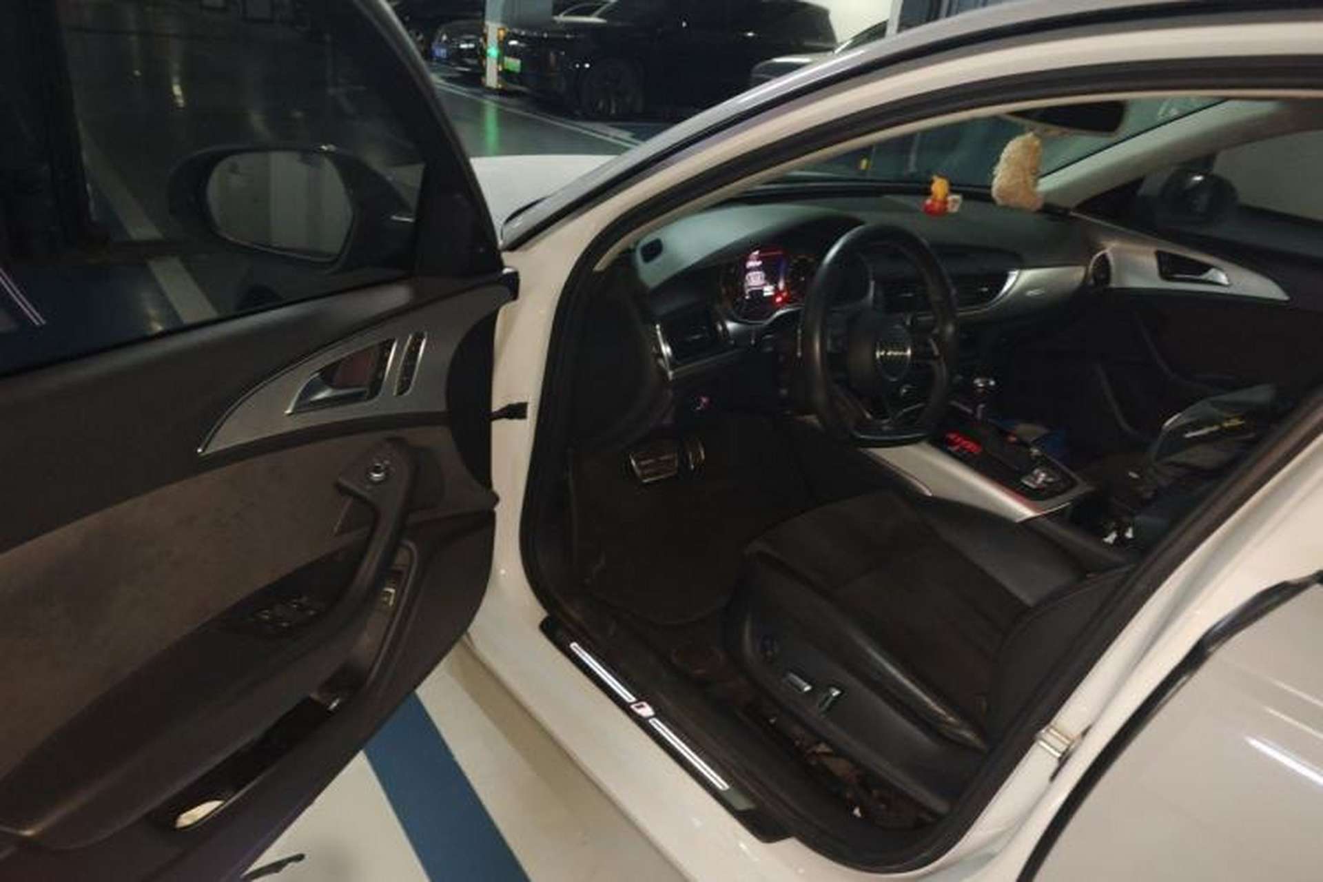 Used Audi A6 2017 Avant 40 TFSI Sport Edition Driver Seat