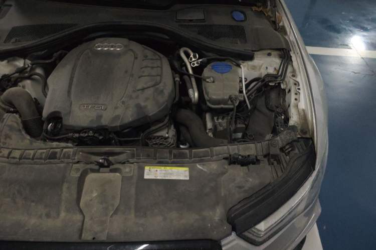 Used Audi A6 2017 Avant 40 TFSI Sport Edition Engine Bay Left
