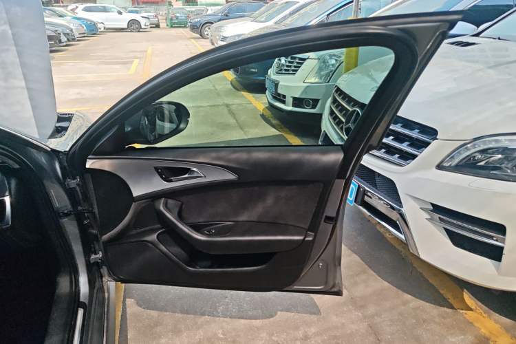 Used Audi A6 2017 Avant 40 TFSI Sport Edition Right Front Door Interior