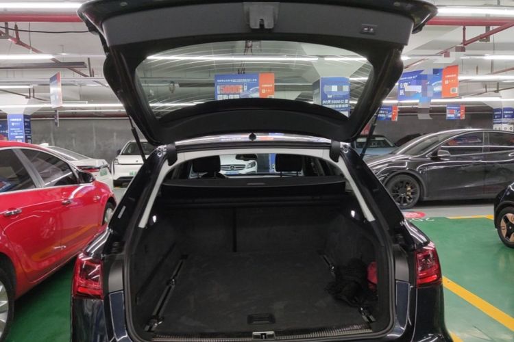 Used Audi A6 2017 Avant 40 TFSI Sport Edition Trunk