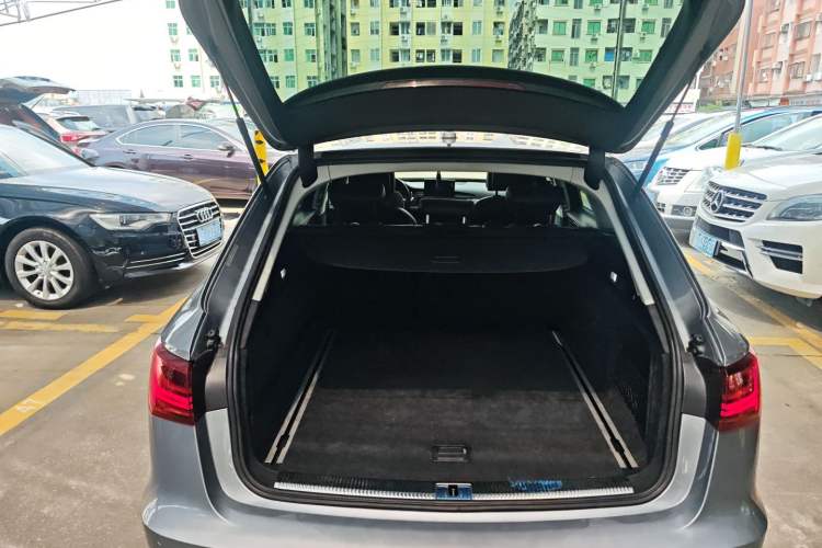 Used Audi A6 2017 Avant 40 TFSI Sport Edition Trunk
