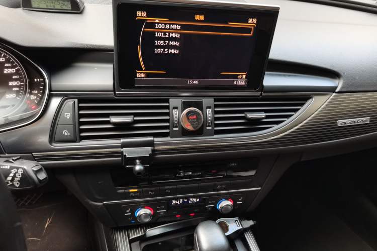 Used Audi A6 2017 Avant 40 TFSI Sport Edition Audio And AC Panel