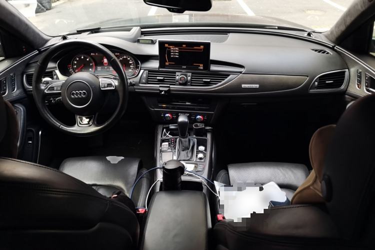 Used Audi A6 2017 Avant 40 TFSI Sport Edition Center Console