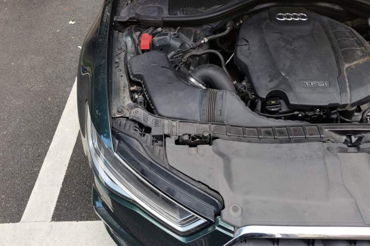 Used Audi A6 2017 Avant 40 TFSI Sport Edition Engine Bay Right