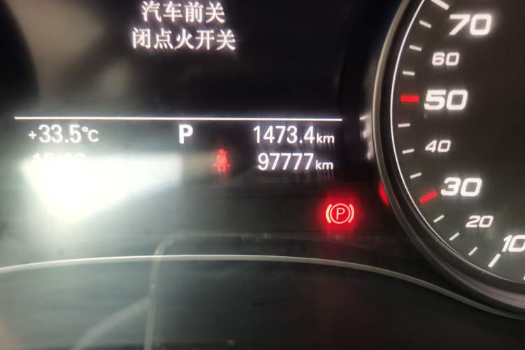 Used Audi A6 2017 Avant 40 TFSI Sport Edition Odometer Close Up