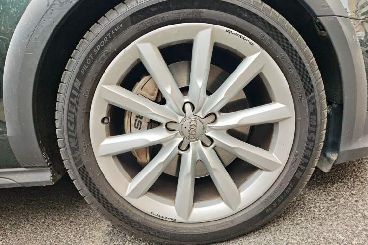 Used Audi A6 2017 3.0T allroad quattro Right Front Wheel Hub
