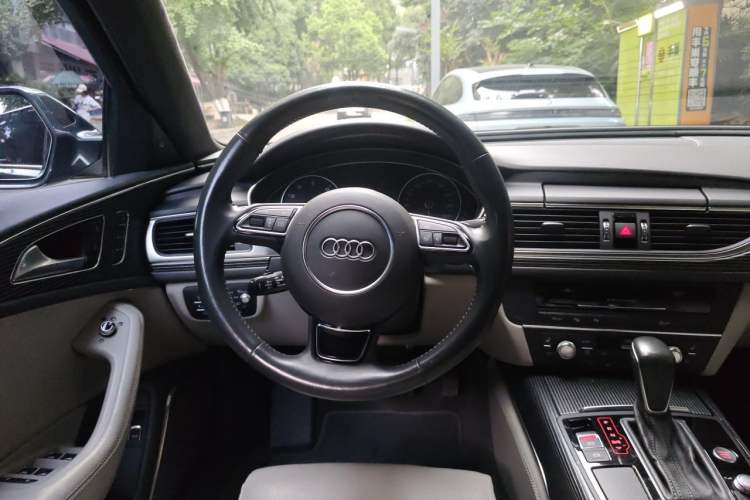 Used Audi A6 2017 Avant 35 TFSI Fashion Model Steering Wheel