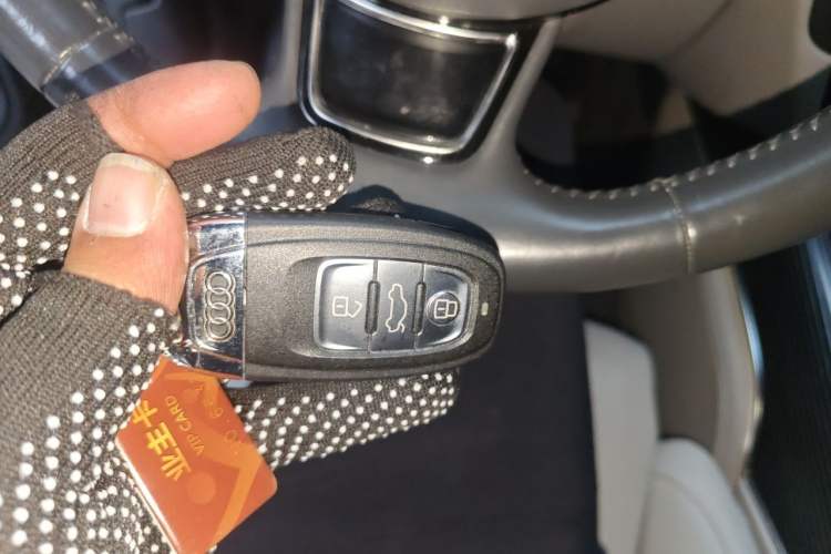 Used Audi A6 2017 Avant 35 TFSI Fashion Model Vehicle Key