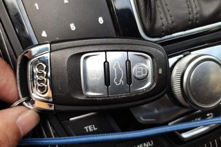 Used Audi A6 2017 Avant 40 TFSI Sport Edition Vehicle Key