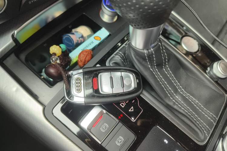 Used Audi A6 2017 Avant 40 TFSI Sport Edition Vehicle Key