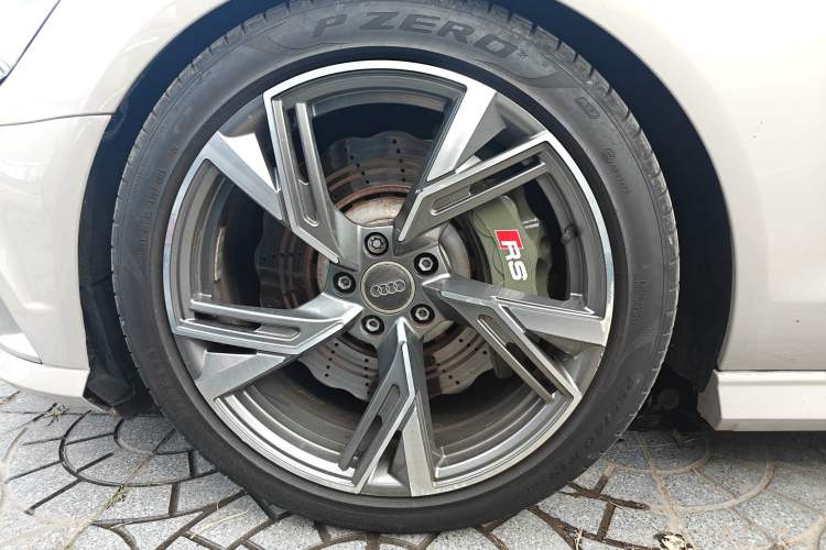 Used Audi A6 2017 Avant 40 TFSI Sport Edition Left Front Wheel Hub