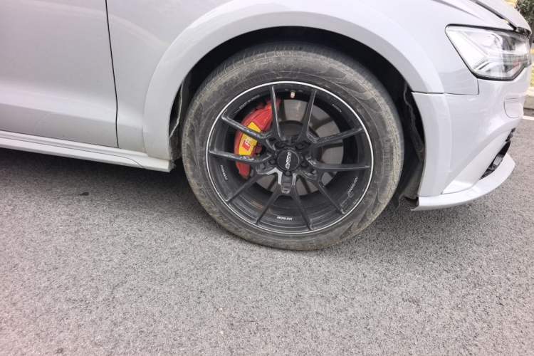 Used Audi A6 2017 3.0T allroad quattro Right Front Wheel Hub