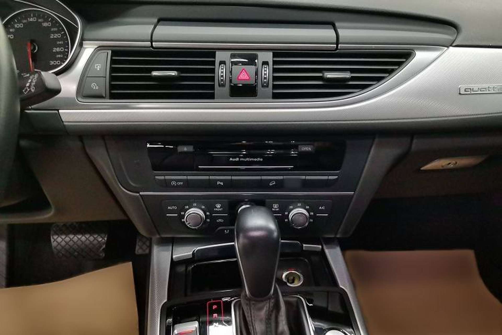 Used Audi A6 2017 3.0T allroad quattro Audio And AC Panel