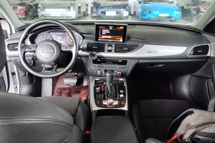 Used Audi A6 2017 Avant 40 TFSI Sport Edition Center Console