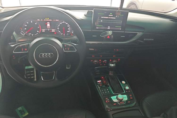 Used Audi A6 2017 Avant 35 TFSI Fashion Model Center Console
