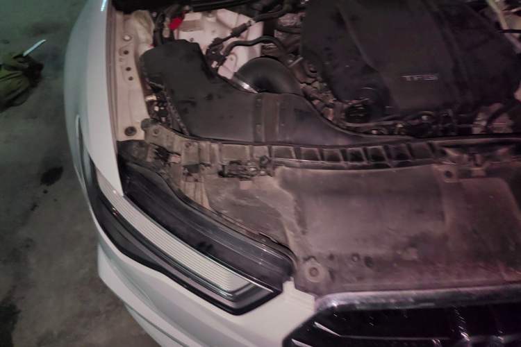 Used Audi A6 2017 Avant 35 TFSI Fashion Model Engine Bay Right