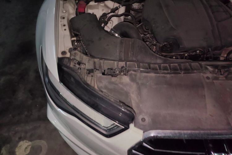 Used Audi A6 2017 Avant 35 TFSI Fashion Model Engine Bay Right