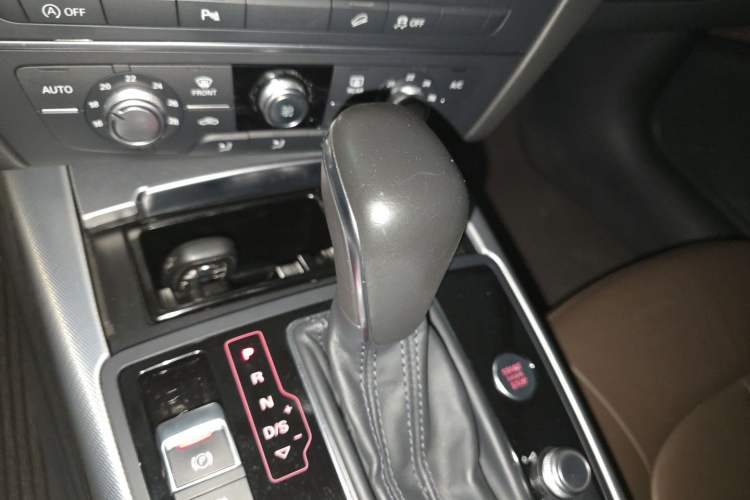Used Audi A6 2017 3.0T allroad quattro Gear Lever
