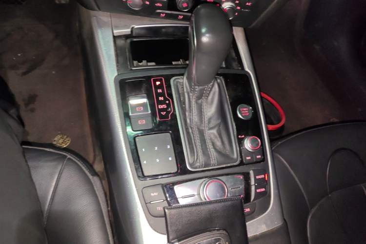 Used Audi A6 2017 Avant 35 TFSI Fashion Model Gear Lever