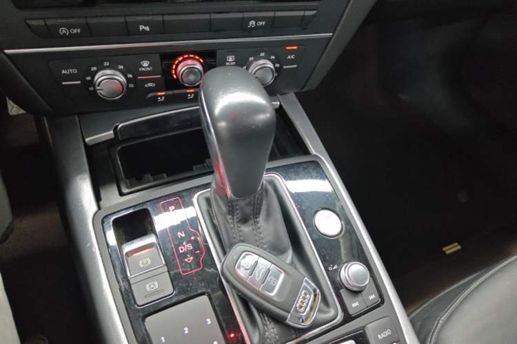 Used Audi A6 2017 Avant 35 TFSI Fashion Model Gear Lever