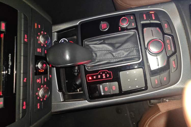 Used Audi A6 2017 Avant 35 TFSI Fashion Model Gear Lever