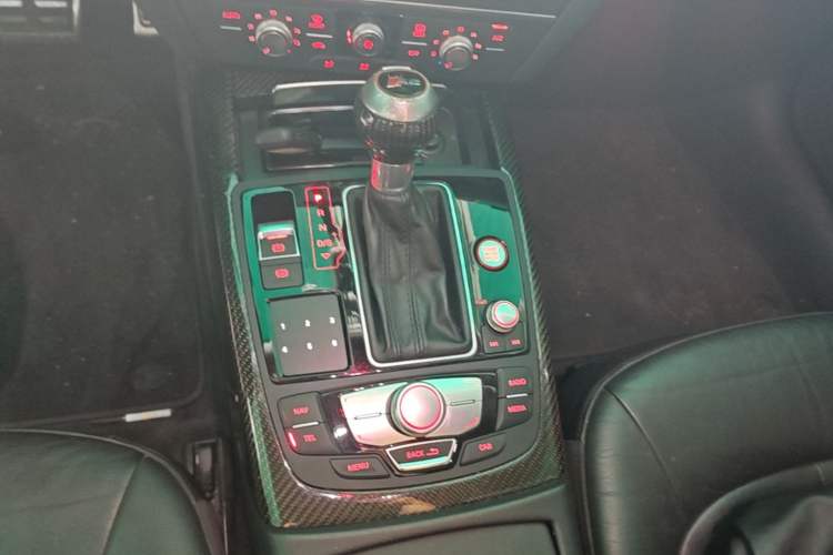 Used Audi A6 2017 Avant 35 TFSI Fashion Model Gear Lever