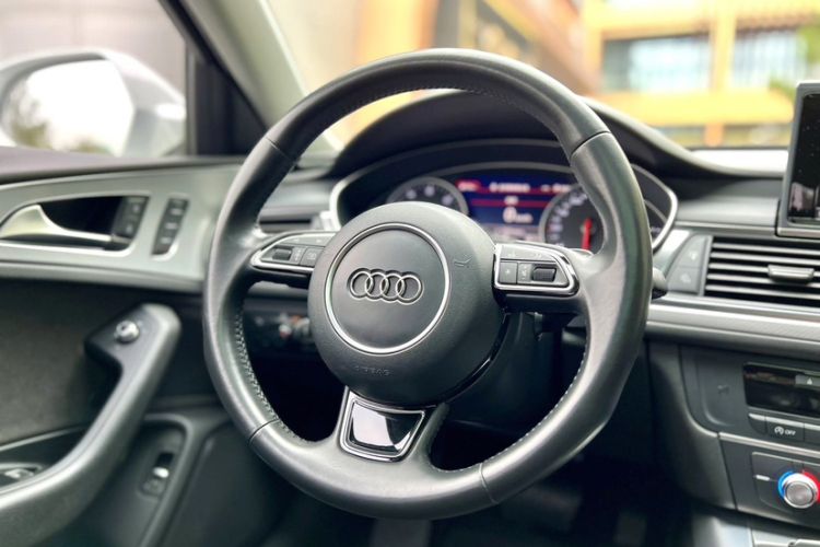 Used Audi A6 2017 Avant 40 TFSI Sport Edition Interior 2