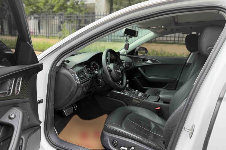 Used Audi A6 2017 Avant 35 TFSI Fashion Model Interior 2