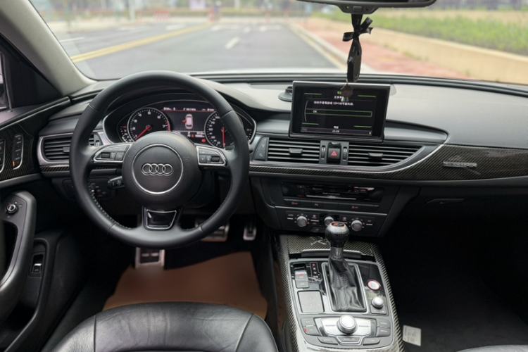 Used Audi A6 2017 Avant 35 TFSI Fashion Model Interior 4