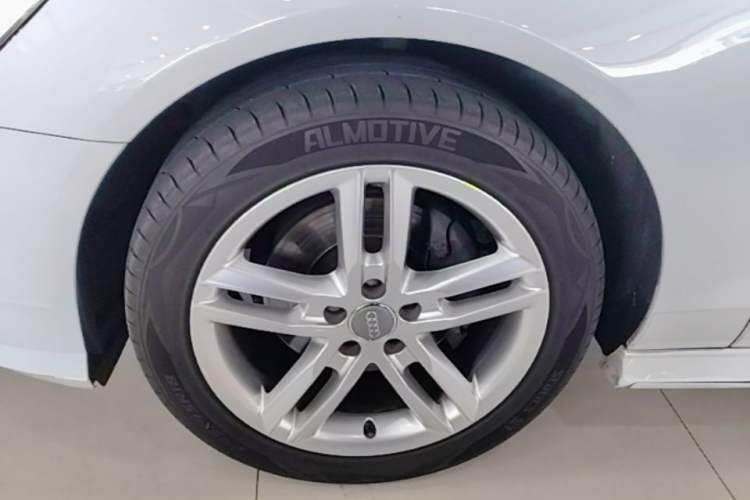 Used Audi A6 2017 Avant 35 TFSI Fashion Model Left Front Wheel Hub