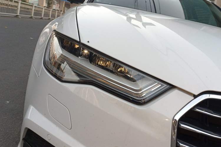 Used Audi A6 2017 Avant 35 TFSI Fashion Model Right Front Headlight