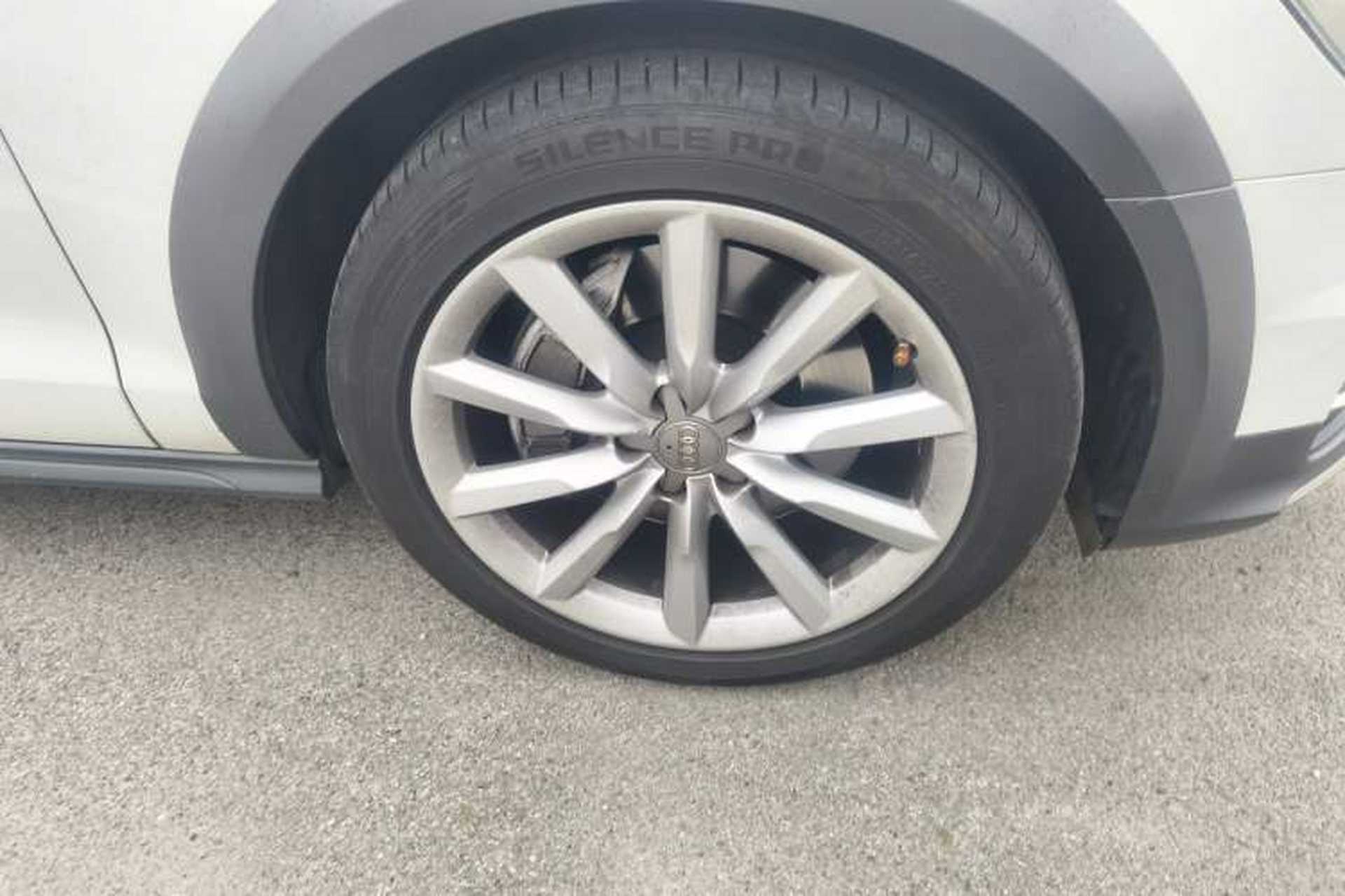 Used Audi A6 2017 3.0T allroad quattro Right Front Wheel Hub