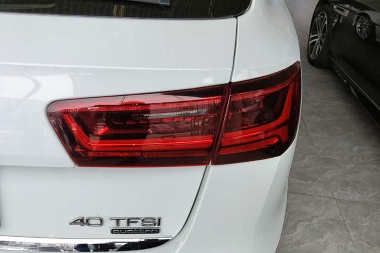Used Audi A6 2017 Avant 40 TFSI Sport Edition Right Rear Taillight