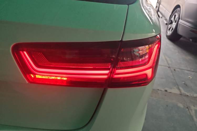 Used Audi A6 2017 Avant 35 TFSI Fashion Model Right Rear Taillight