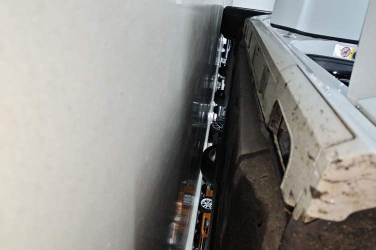 Used Audi A6 2017 Avant 35 TFSI Fashion Model Right Side Sill