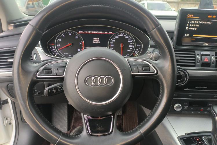 Used Audi A6 2017 Avant 40 TFSI Sport Edition Steering Wheel
