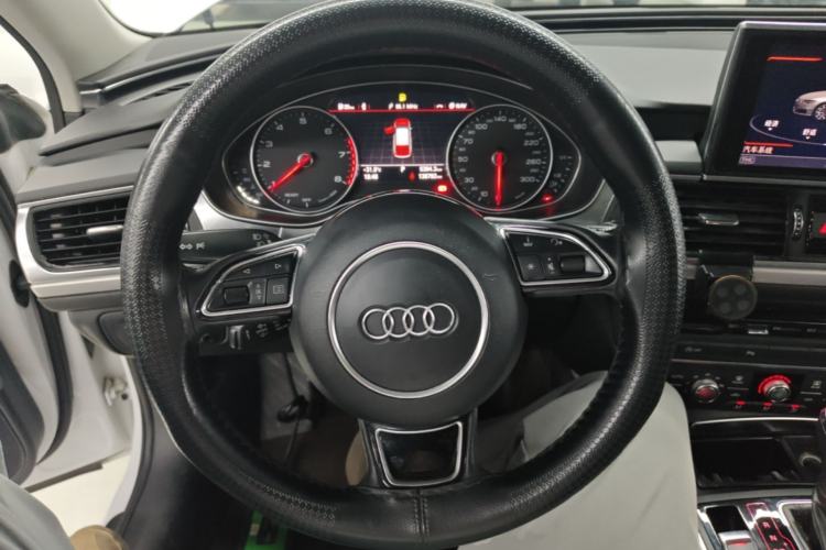 Used Audi A6 2017 Avant 35 TFSI Fashion Model Steering Wheel