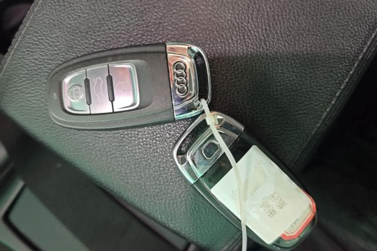 Used Audi A6 2017 Avant 35 TFSI Fashion Model Vehicle Key