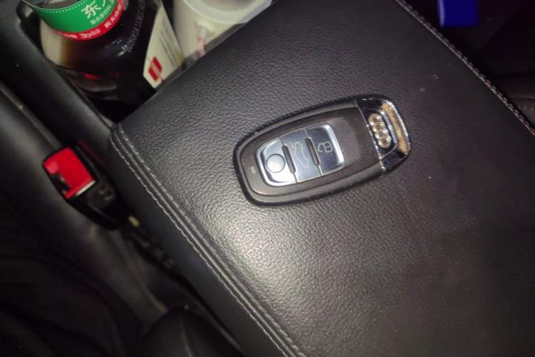 Used Audi A6 2017 Avant 35 TFSI Fashion Model Vehicle Key