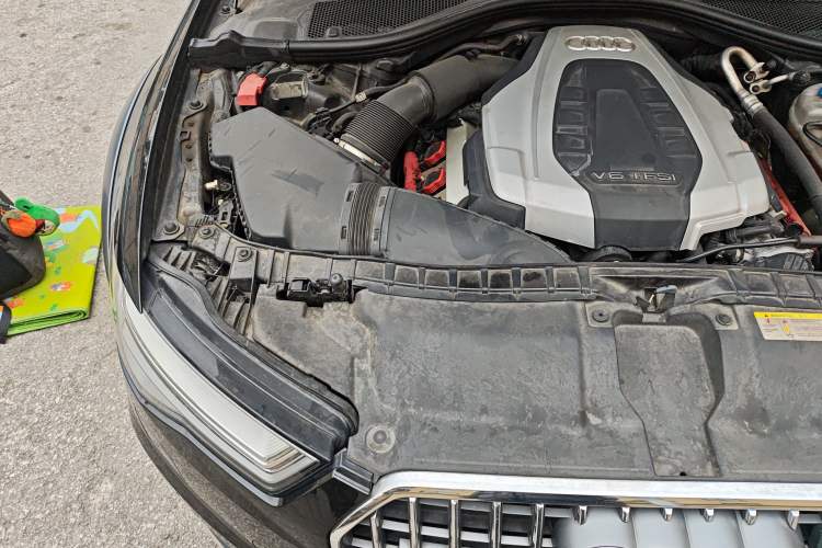 Used Audi A6 2018 3.0T allroad quattro Engine Bay Right
