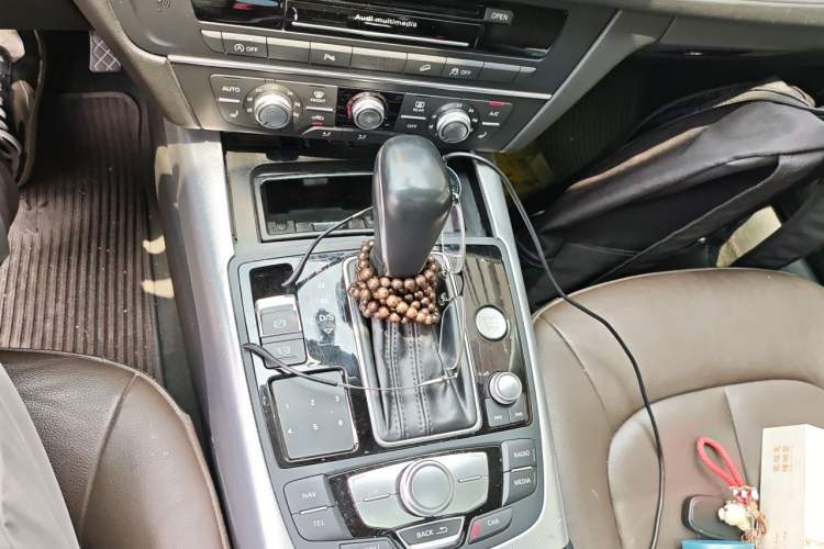 Used Audi A6 2018 3.0T allroad quattro Gear Lever