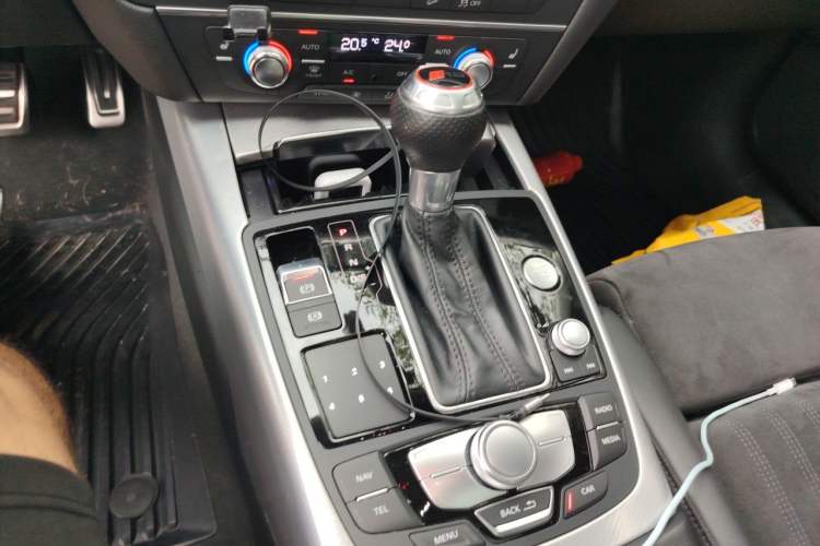 Used Audi A6 2018 3.0T allroad quattro Gear Lever