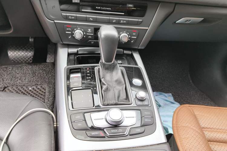 Used Audi A6 2018 3.0T allroad quattro Gear Lever
