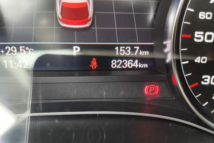 Used Audi A6 2018 3.0T allroad quattro Odometer Close Up