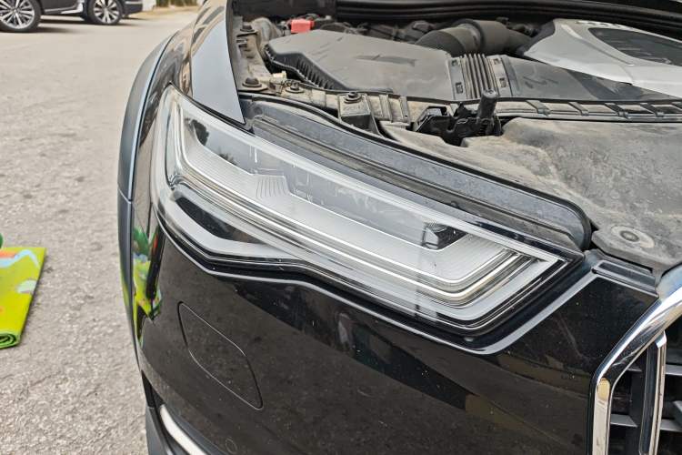Used Audi A6 2018 3.0T allroad quattro Right Front Headlight